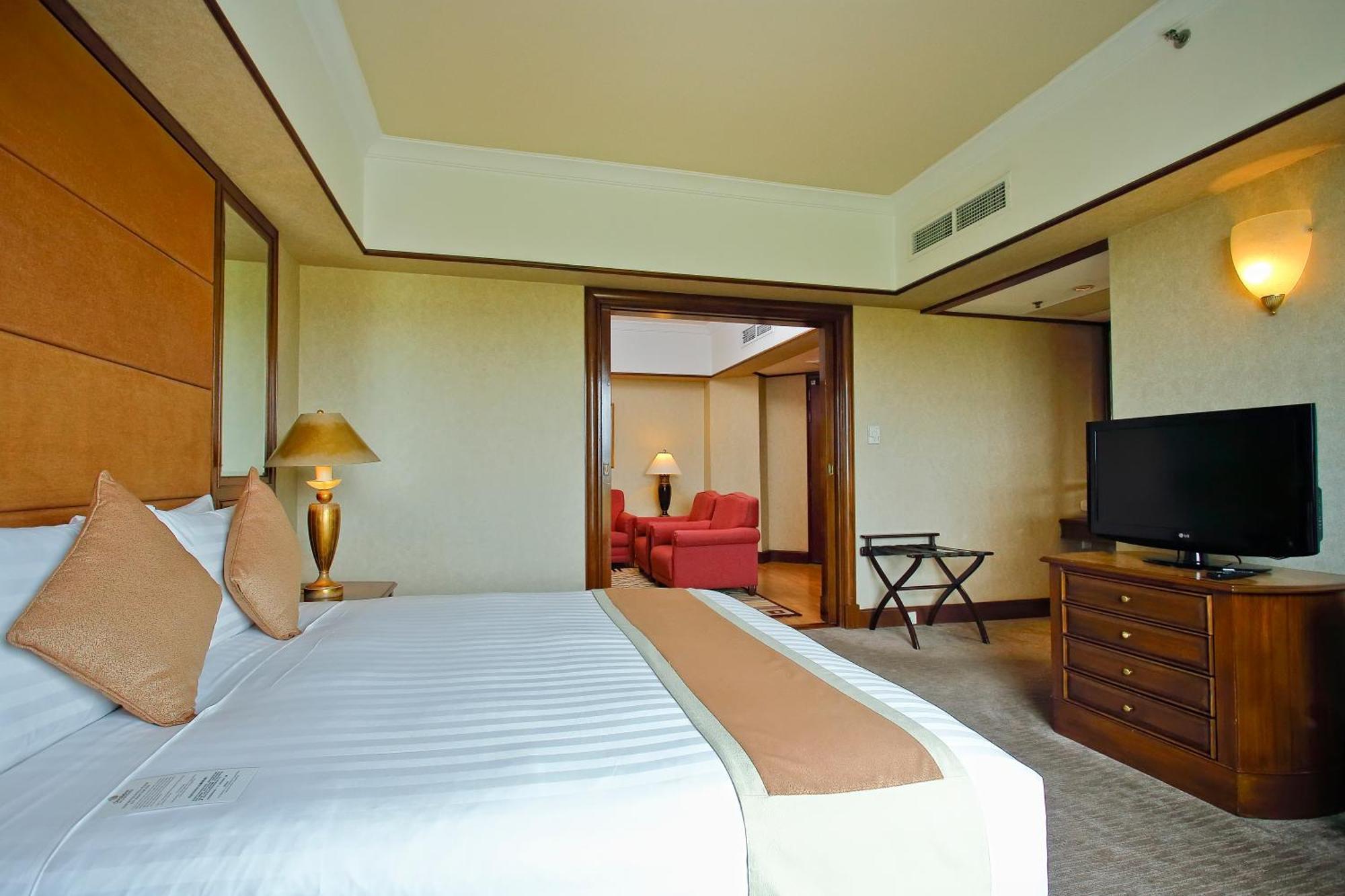 Hotel The Pacific Sutera Kota Kinabalu Zewnętrze zdjęcie Suite